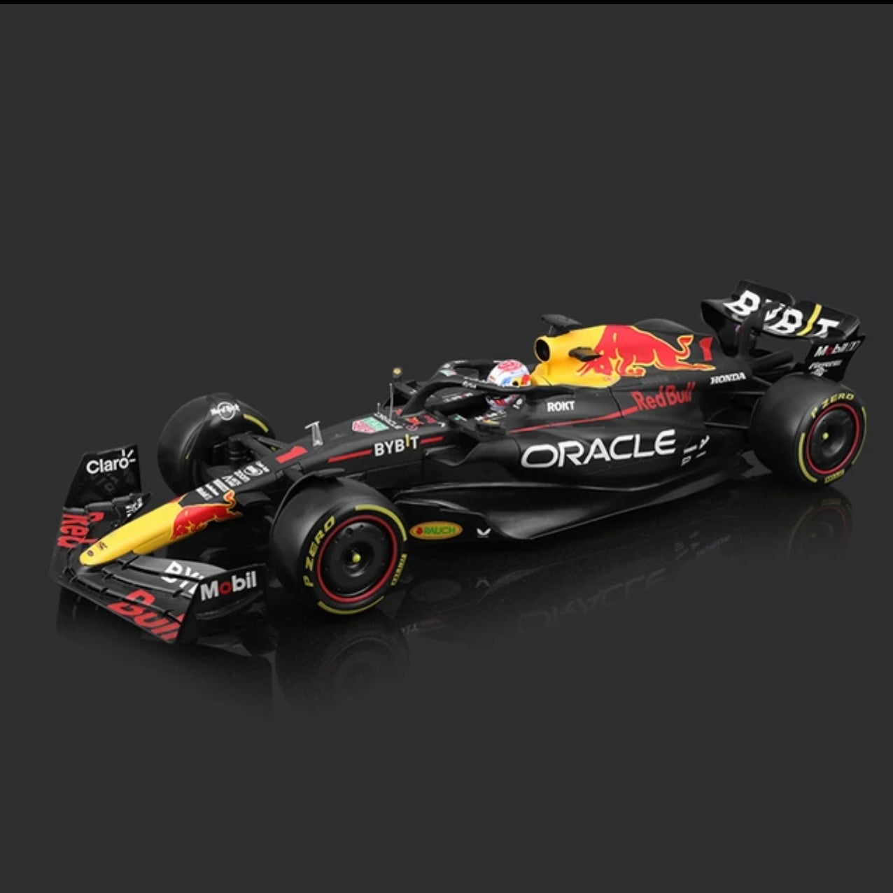 Bburago 1:18 比例 Red Bull Racing RB19