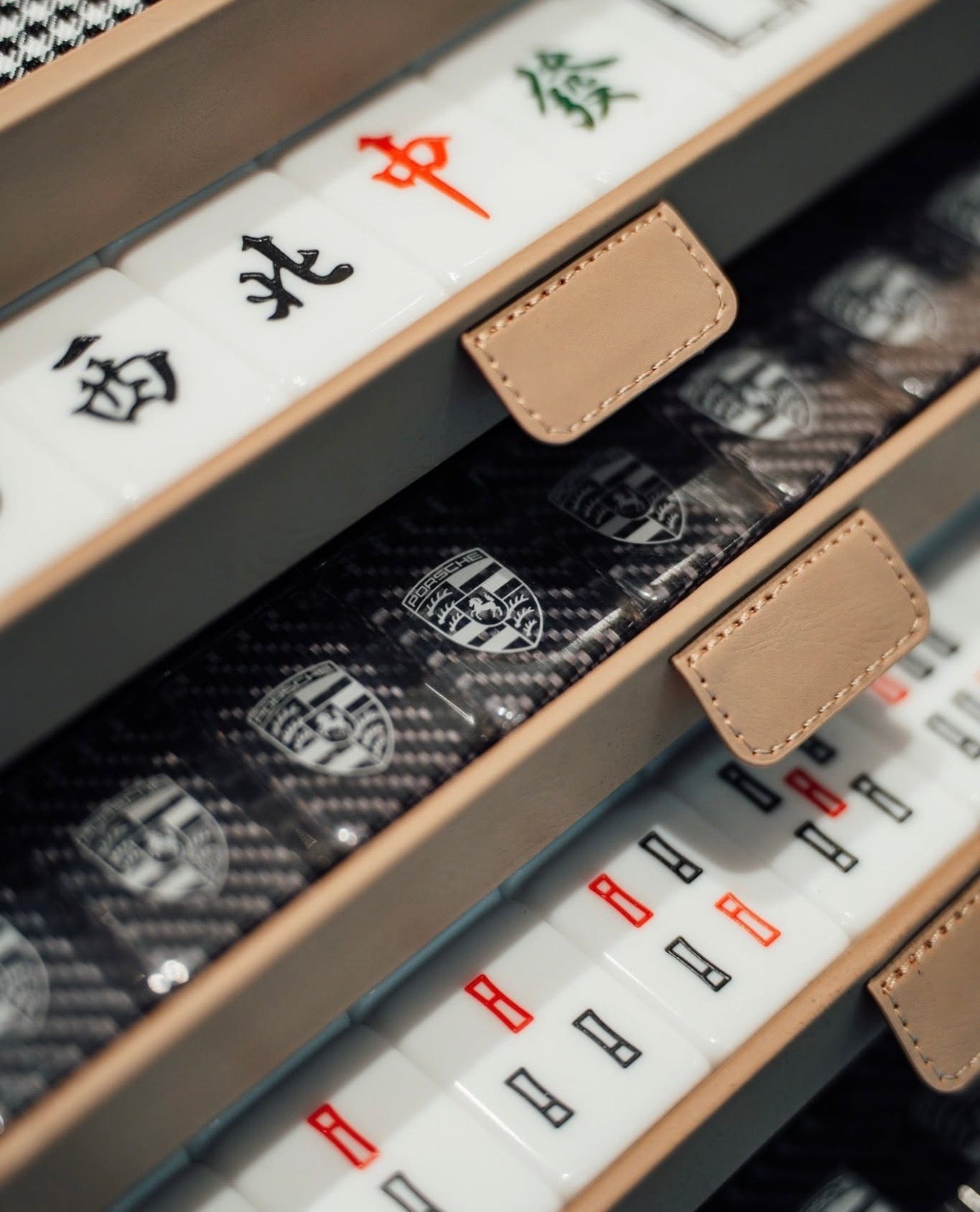 [ Pre-Order ] Porsche Mahjong Set w Wooden Box